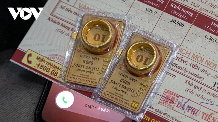 Giá vàng hôm nay 15/7: Vàng SJC và vàng nhẫn giảm 400.000 đồng/lượng